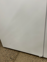 Load image into Gallery viewer, Frigidaire 18 Cu. Ft. White Garage Ready Top Freezer Refrigerator - 7195