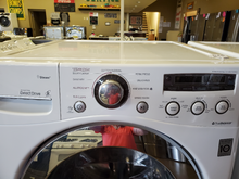 Load image into Gallery viewer, LG Front Load Washer - 5300