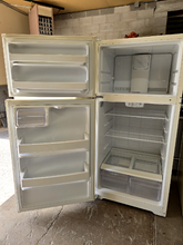 Load image into Gallery viewer, Hotpoint Refrigerator - 8144