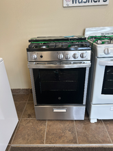 Load image into Gallery viewer, GE 24" Stainless Steel Gas Stove - 7056