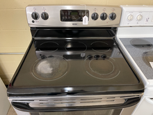 Load image into Gallery viewer, Kenmore Stainless Electric Stove - 5650