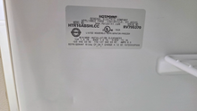 Load image into Gallery viewer, (T08200) Hotpoint Refrigerator - 8200