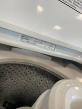 Load image into Gallery viewer, Whirlpool Washer and Gas Dryer Set - 6785 - 6902