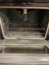 Load image into Gallery viewer, Magic Chef Gas Stove - 5572