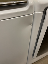 Load image into Gallery viewer, Samsung Washer and Gas Dryer Set - 5272 - 5383