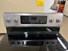 Load image into Gallery viewer, KitchenAid Electric Stove - 6708