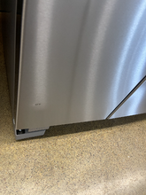Load image into Gallery viewer, Whirlpool - 21.4 cu. ft. Stainless Side by Side Refrigerator - 6078