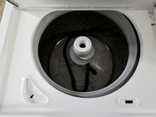 Load image into Gallery viewer, (T09006) Maytag Washer - 9006