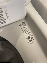 Load image into Gallery viewer, Maytag Washer and Gas Dryer Set - 6137 - 6120