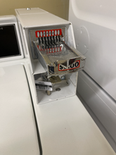 Load image into Gallery viewer, Speed Queen Coin Operated Washer - 5632