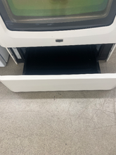 Load image into Gallery viewer, Maytag Bisque Electric Stove - 5886
