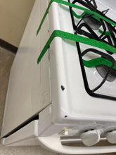 Load image into Gallery viewer, GE Gas Stove - 6143