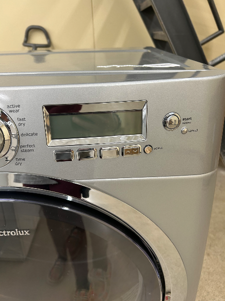 Electrolux Electric Dryer - 6601 – Shorties Appliances And More, LLC