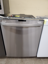 Load image into Gallery viewer, GE 39 dBA Stainless Dishwasher - 5137