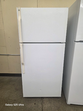 Load image into Gallery viewer, GE Refrigerator - 7802