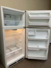 Load image into Gallery viewer, Frigidaire Bisque Refrigerator - 5468