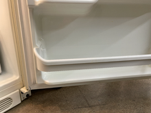 Load image into Gallery viewer, Frigidaire Refrigerator - 5500