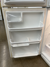 Load image into Gallery viewer, Frigidaire Refrigerator - 6101