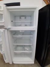 Load image into Gallery viewer, (T08319) Frigidaire Refrigerator - 8319