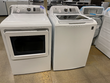 Load image into Gallery viewer, GE Washer and Gas Dryer Set - 5994 - 5929