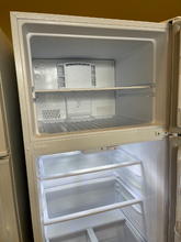 Load image into Gallery viewer, Seasons Refrigerator - 4049