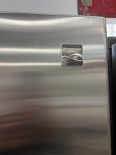 Load image into Gallery viewer, (T08733) Kenmore Side by Side Refrigerator - 8733