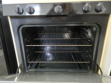 Load image into Gallery viewer, HotPoint Gas Stove - 8024