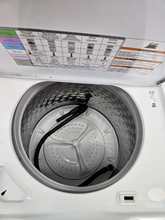 Load image into Gallery viewer, (T08489) Whirlpool Washer and Gas Dryer Set - 8299-8318