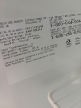 Load image into Gallery viewer, (T08864) Frigidaire Refrigerator - 8864