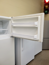 Load image into Gallery viewer, Kenmore Refrigerator - 5400