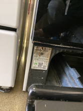 Load image into Gallery viewer, Hotpoint Gas Stove - 5737