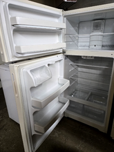 Load image into Gallery viewer, (T08744) Hotpoint Refrigerator - 8744