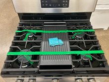 Load image into Gallery viewer, GE Stainless Steel 5 Burner Gas Stove - 7045