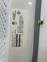 Load image into Gallery viewer, Frigidaire Tower Washer and Gas Dryer Set - 7672