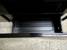 Load image into Gallery viewer, (T08934) Kenmore Electric Stove - 8934