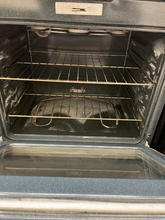 Load image into Gallery viewer, GE Stainless Electric Stove - 5515