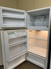 Load image into Gallery viewer, Whirlpool Refrigerator - 5490