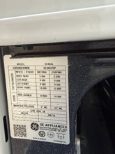 Load image into Gallery viewer, (T08914) GE Gas Stove - 8914