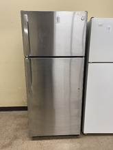 Load image into Gallery viewer, GE Stainless Refrigerator - 5658