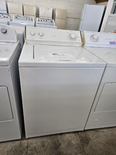 Load image into Gallery viewer, (T08818) Whirlpool Washer and Gas Dryer Set - 8818