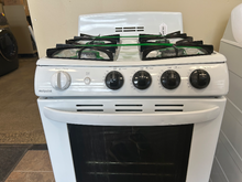 Load image into Gallery viewer, Hotpoint 24" Gas Stove - 7106