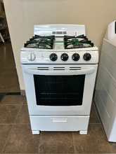Load image into Gallery viewer, Hotpoint 24" Gas Stove - 7106
