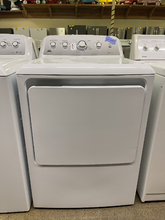Load image into Gallery viewer, GE Washer and Gas Dryer Set - 5825 - 5821