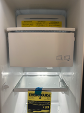 Load image into Gallery viewer, GE 21.8 cu Ft Counter Depth Refrigerator - 6827