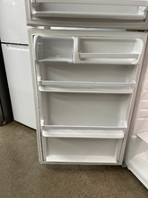 Load image into Gallery viewer, Whirlpool Refrigerator - 6545