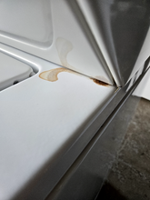 Load image into Gallery viewer, (T08839) Whirlpool Laundry Center - 8839