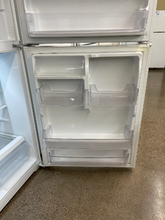 Load image into Gallery viewer, GE Refrigerator - 5617