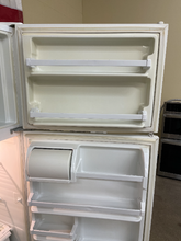 Load image into Gallery viewer, Roper Refrigerator - 5623