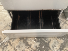 Load image into Gallery viewer, (T08781) GE Coil Electric Stove - 8781
