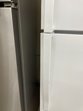 Load image into Gallery viewer, Whirlpool - 18.2 Cu. Ft. White Refrigerator - 6080